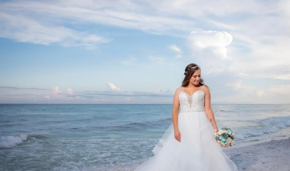 Tropical Beach Bridal Bouquet - Image 5
