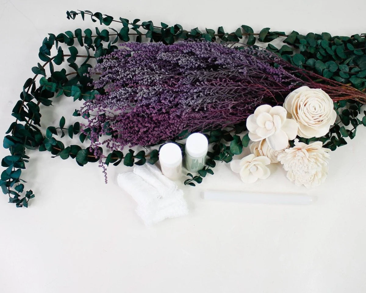 Twilight Sky Corsage (Set of 3) - Image 3