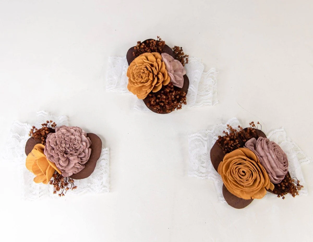 Wanderlust Corsage (Set Of 3) - Image 11