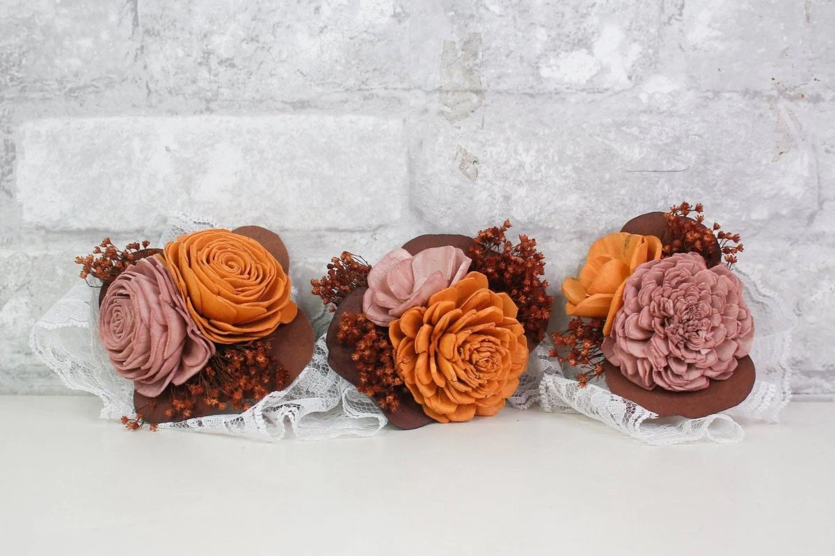 Wanderlust Corsage (Set Of 3) - Image 3