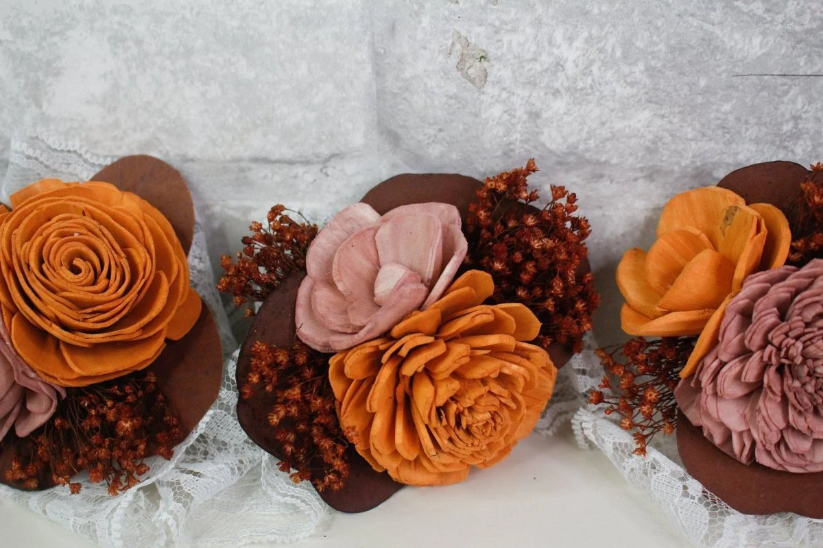 Wanderlust Corsage (Set Of 3) - Image 7