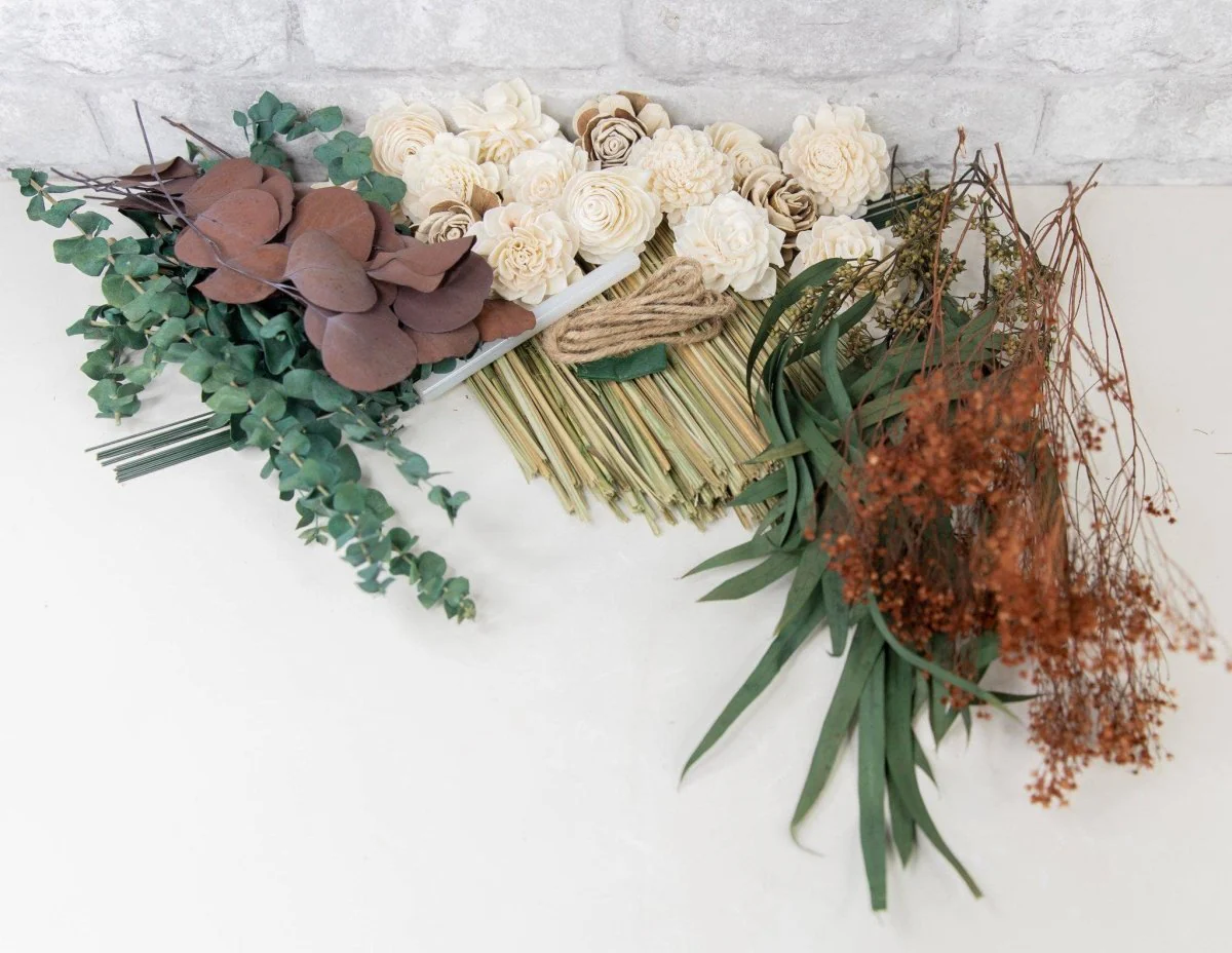 Wanderlust Mini Bouquet - Image 5