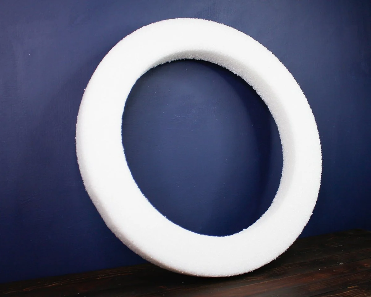 White Foam Wreath (Multiple Sizes) - Image 10
