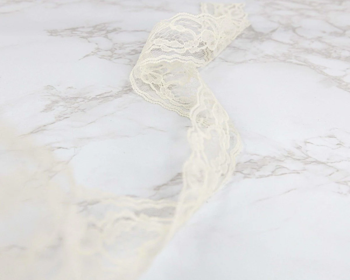 White Lace - Image 7