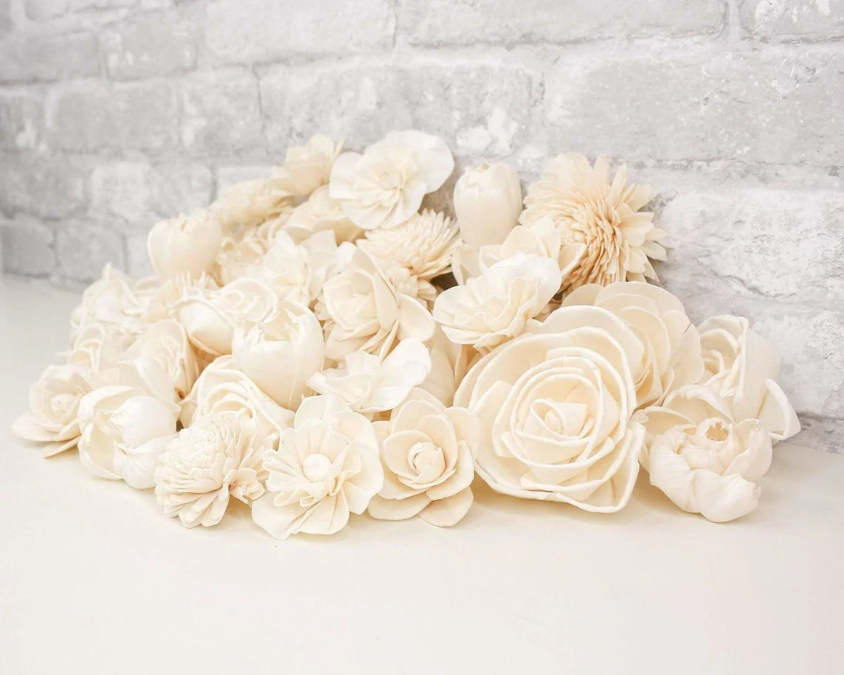 White Waters Assortment  (50 Flowers) - Image 2
