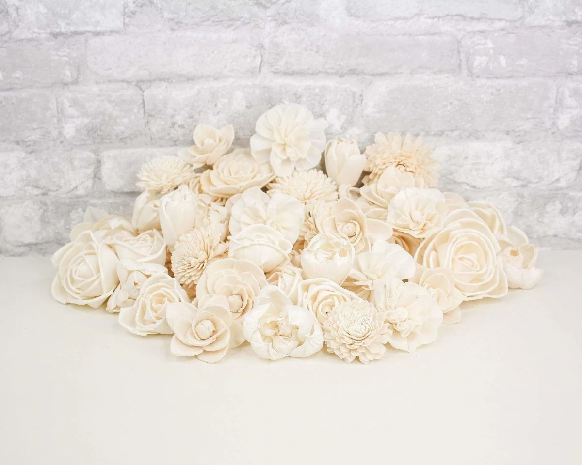 White Waters Assortment  (50 Flowers) - Image 5