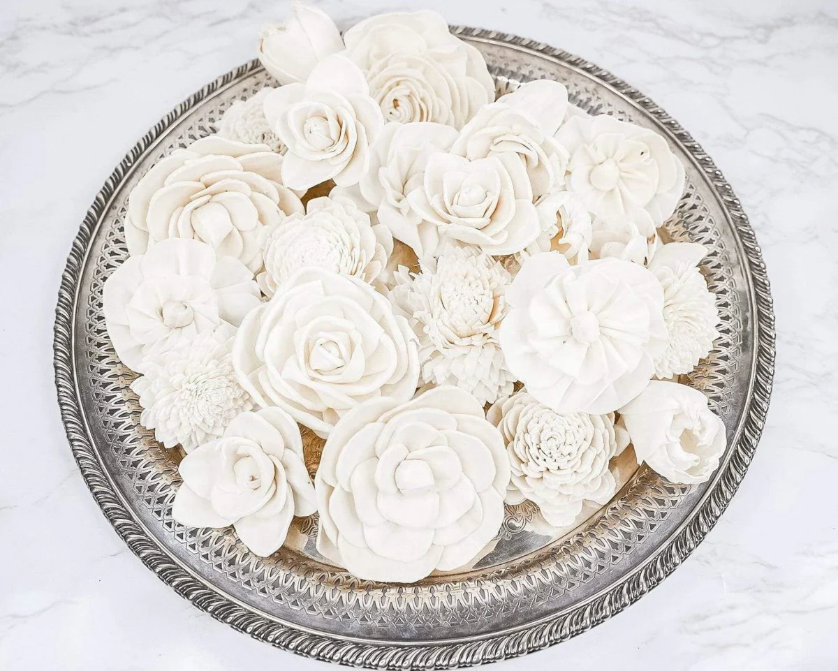 White Waters Assortment  (50 Flowers) - Image 8